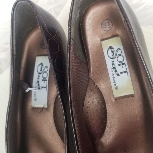 Soft Flexible by Highlights Brown Pump. Size 8.5. - Picture 10 of 11